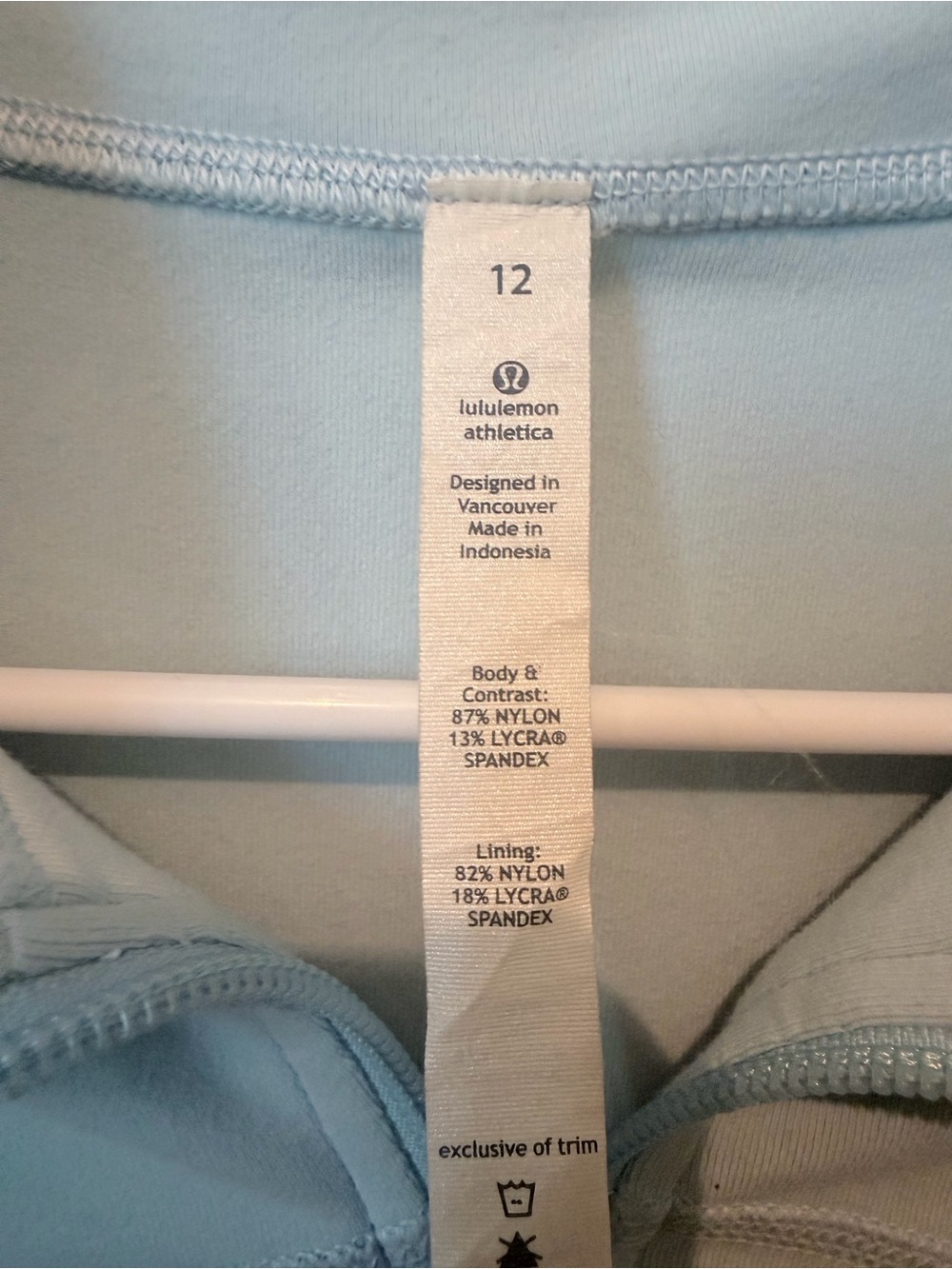 lululemon athletica light blue Jacket with Thumbholes and zipper. Size 12 - Picture 4 of 8